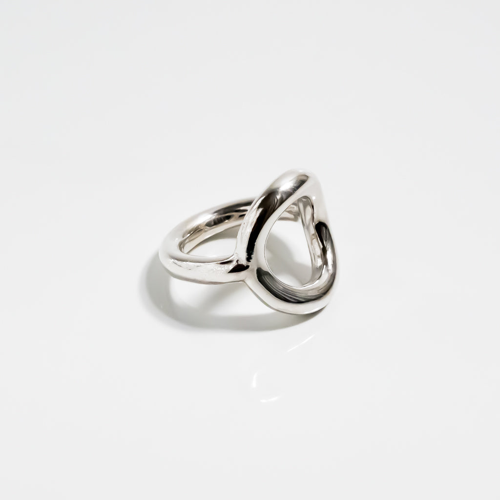 Tick Oval Ring