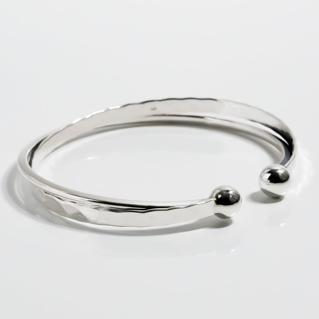 Solid Cross Torque Bangle