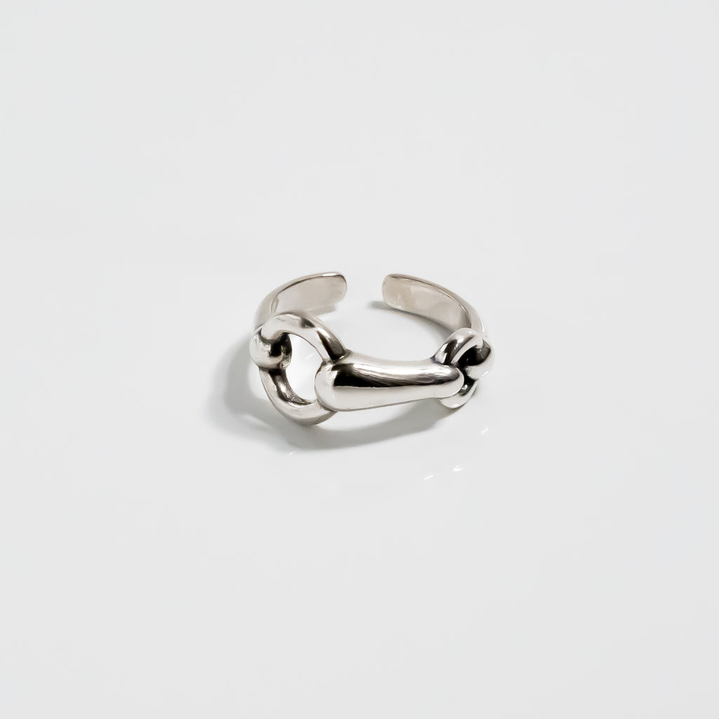 Horsebit Ring