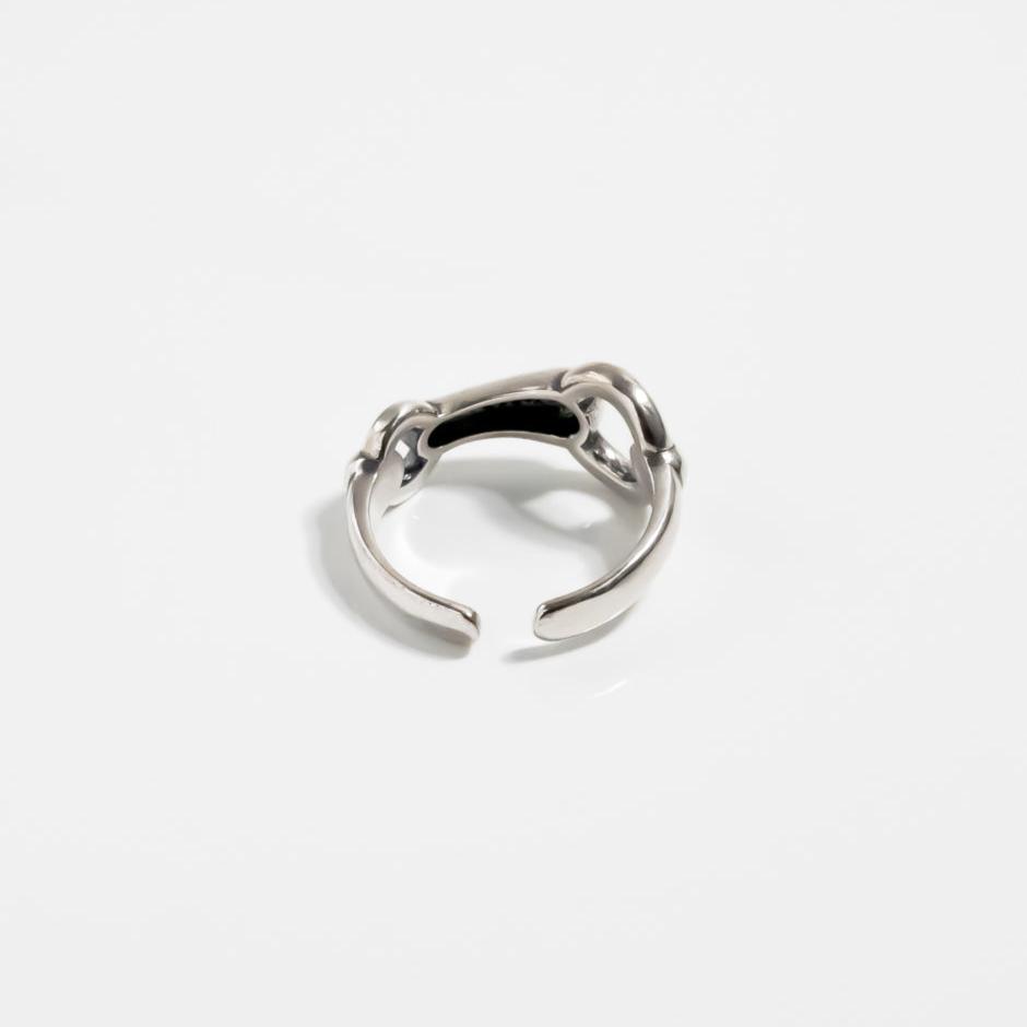 Horsebit Ring